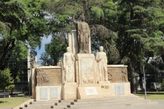 IMG_1980-Mendoza-Plaza-Italia-La-Patria