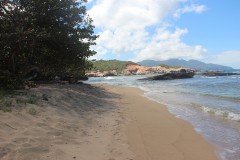 IMG_5282-Pointe-Baptiste-Beach-Red-Rocks