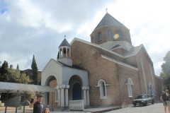 IMG_4292-Iglesia-Apostolica-Armenia-San-Nerses-Shnorhali